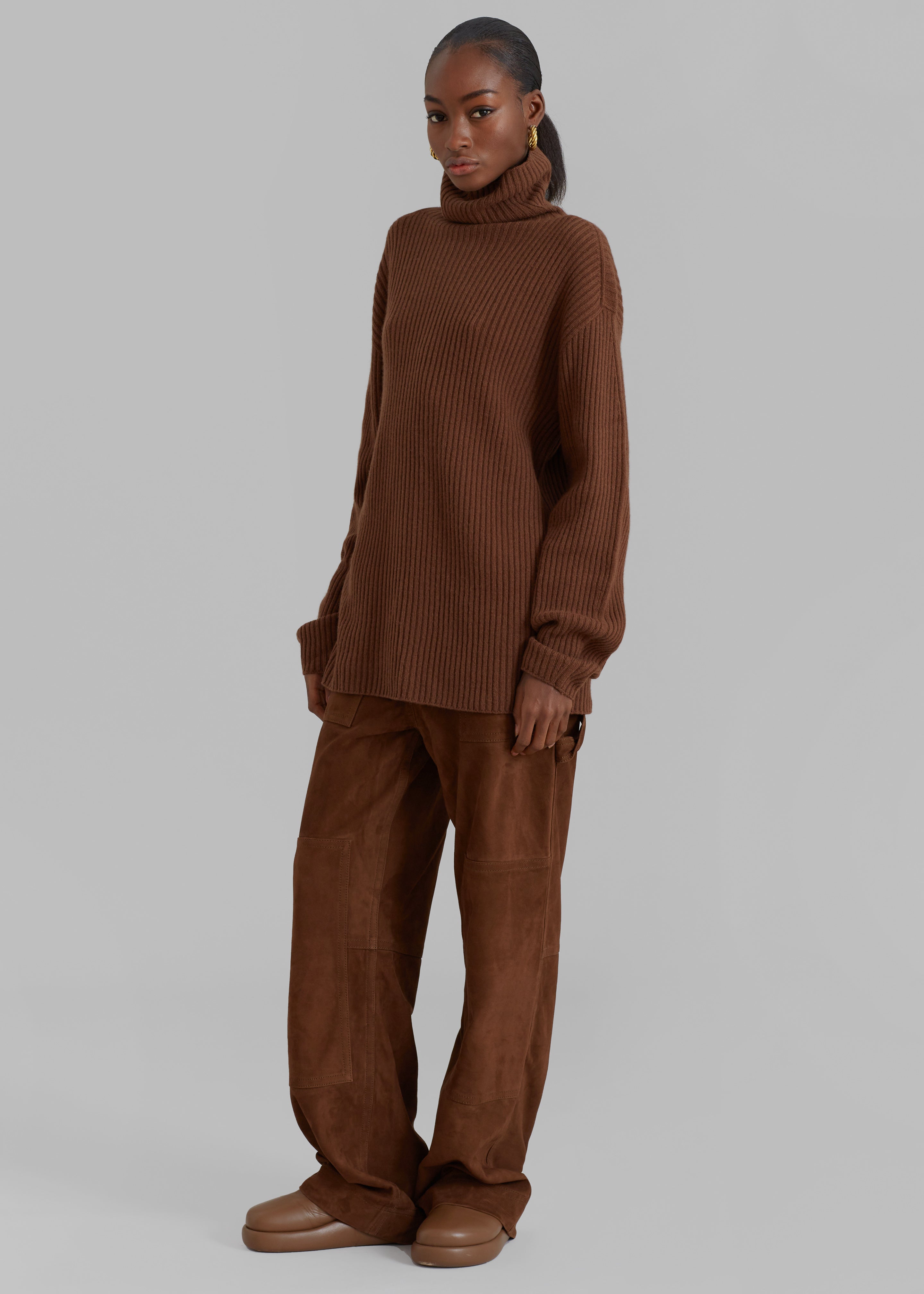 Amomento Ribbed Turtleneck Pullover - Brown