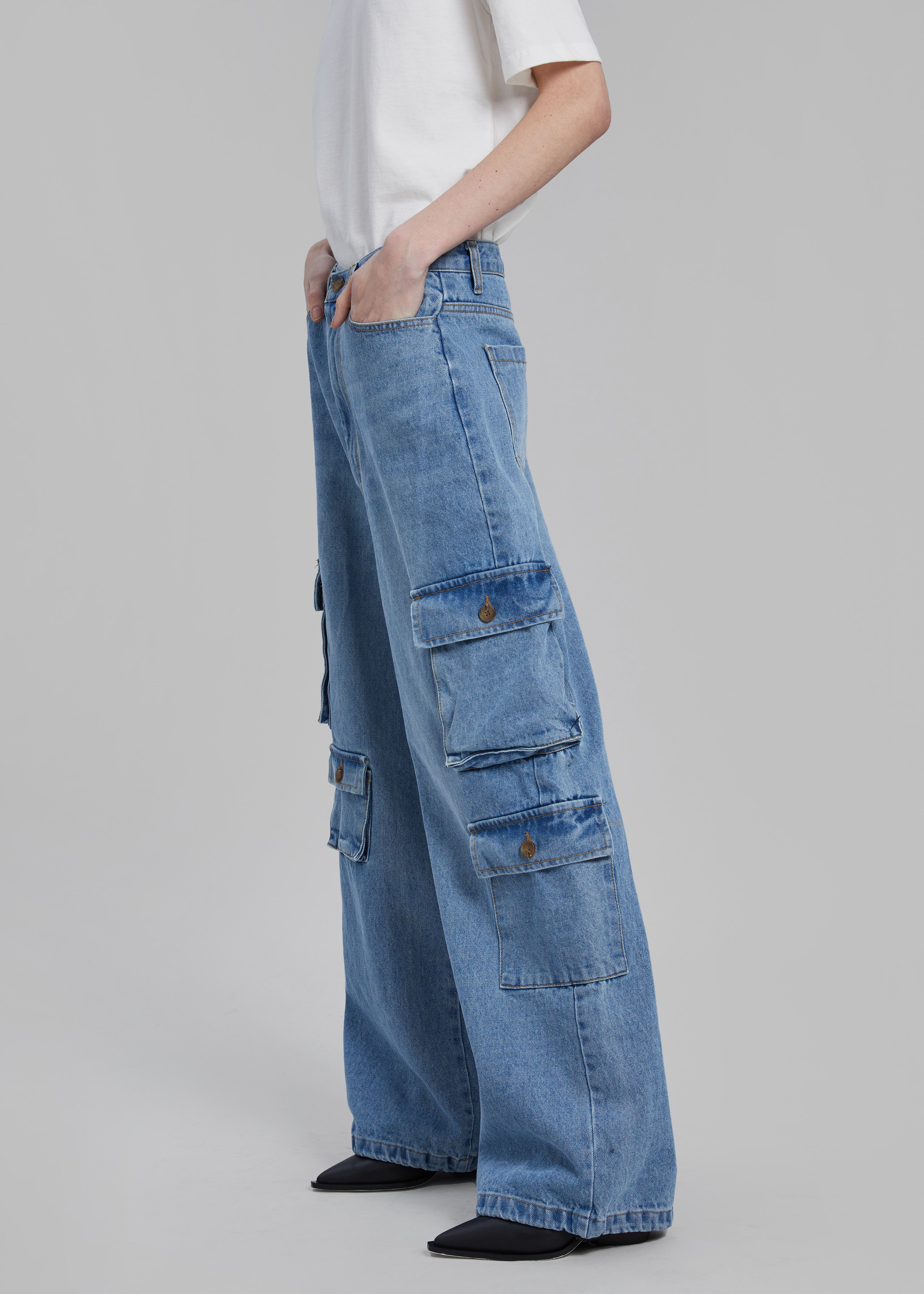 Hailey high-rise denim cargo pants in white - The Frankie Shop