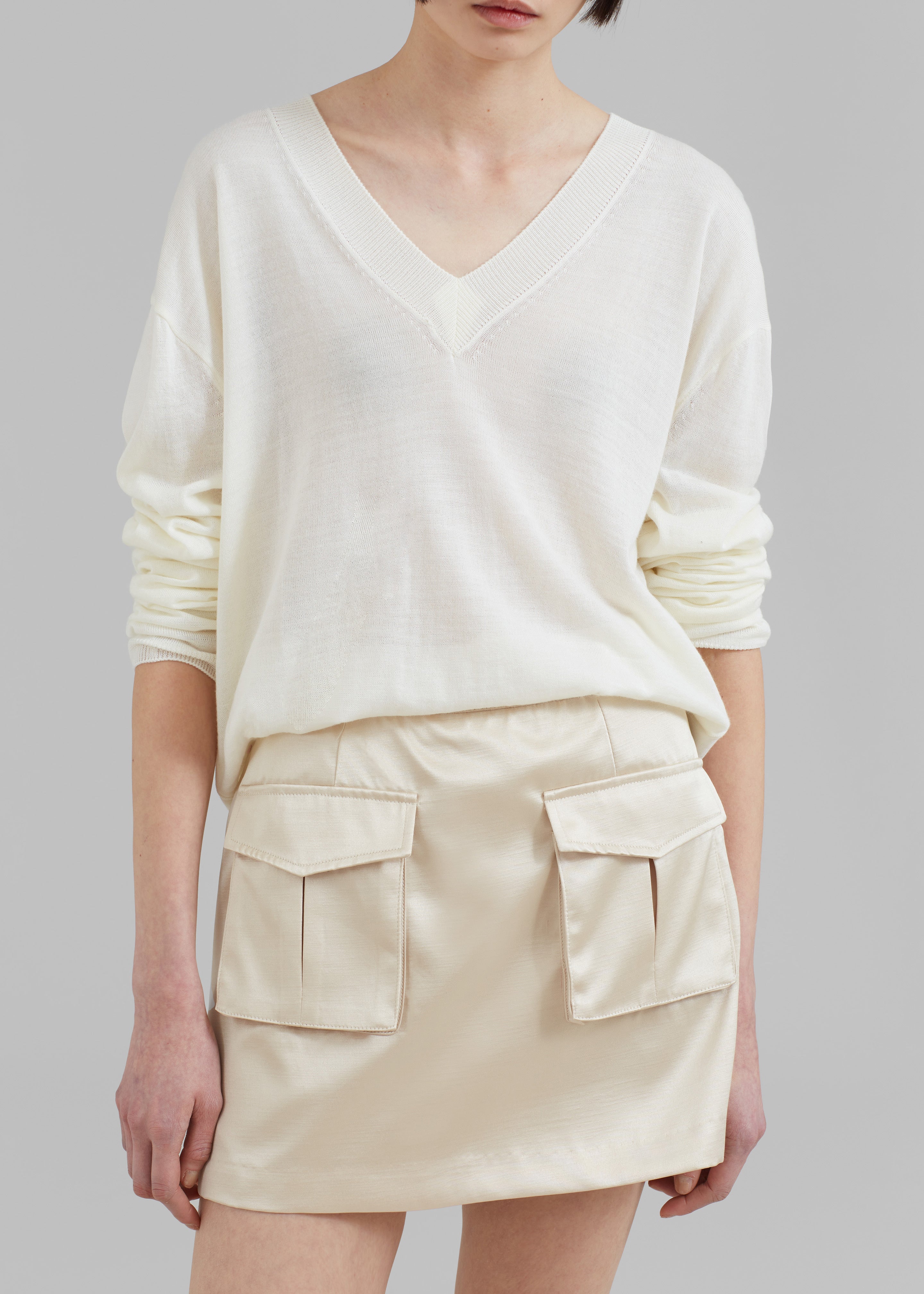 Juro V-Neck Knit - Cream - 9