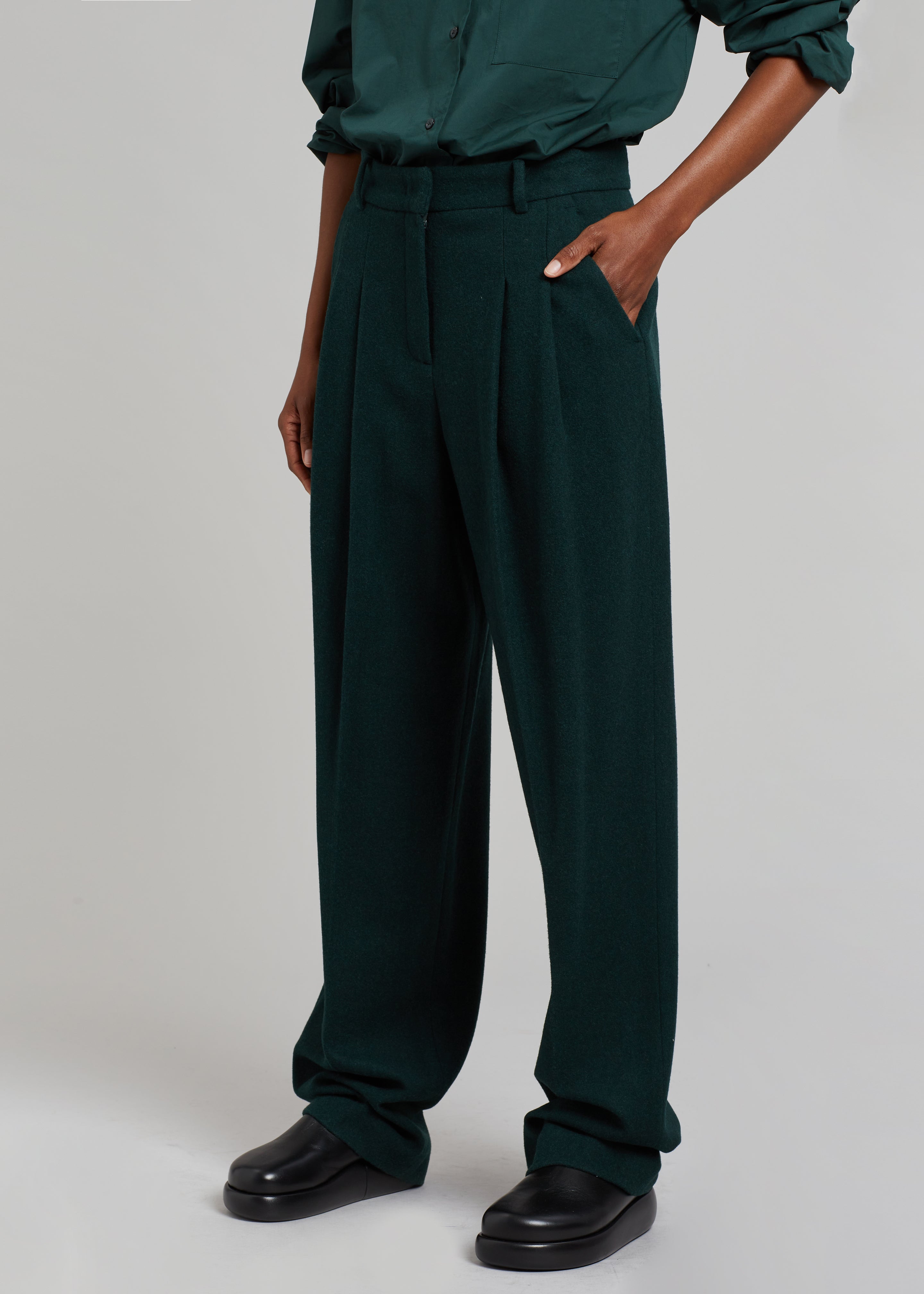 Johnson Woolen Mills Men's Wool Spruce Green Pant