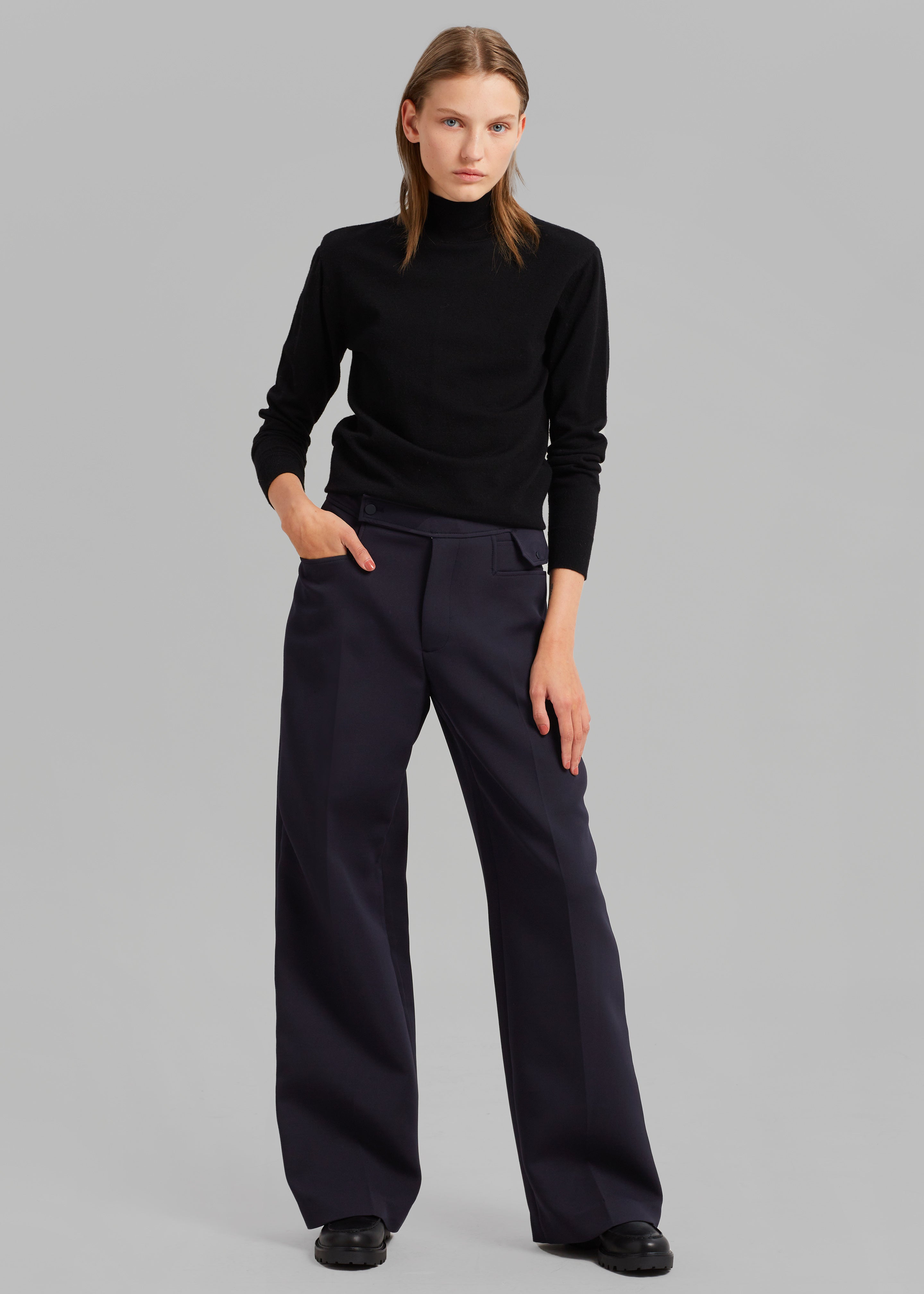 Low Classic Pocket Point Pants - Navy - 5