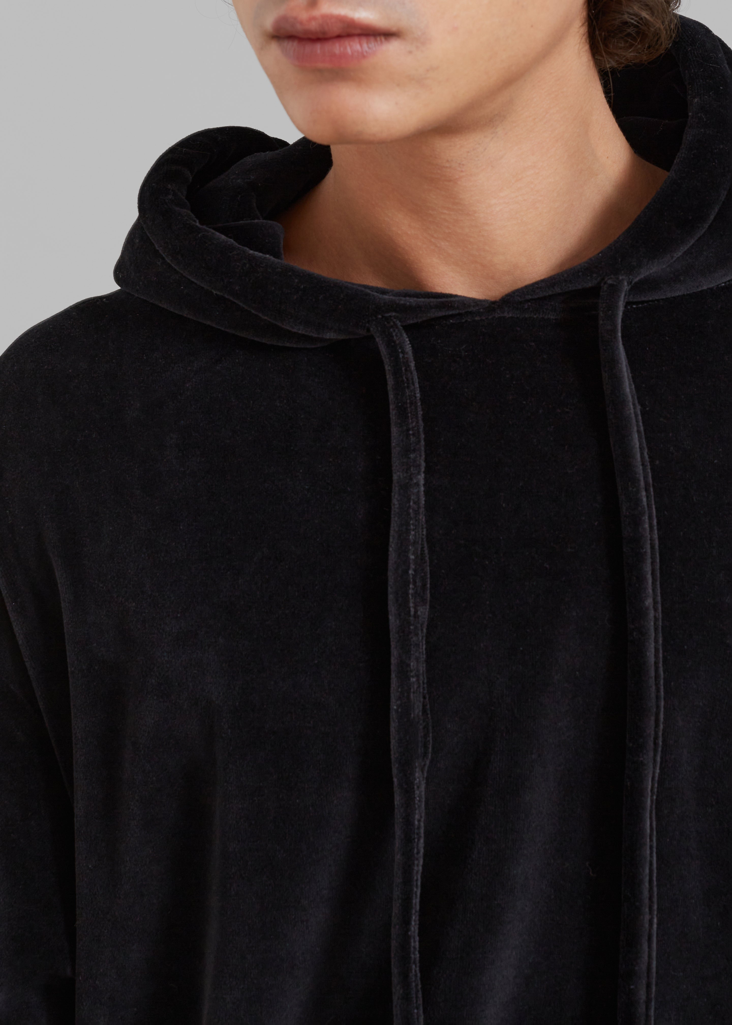 Pierre Velvet Hoodie - Black – The Frankie Shop