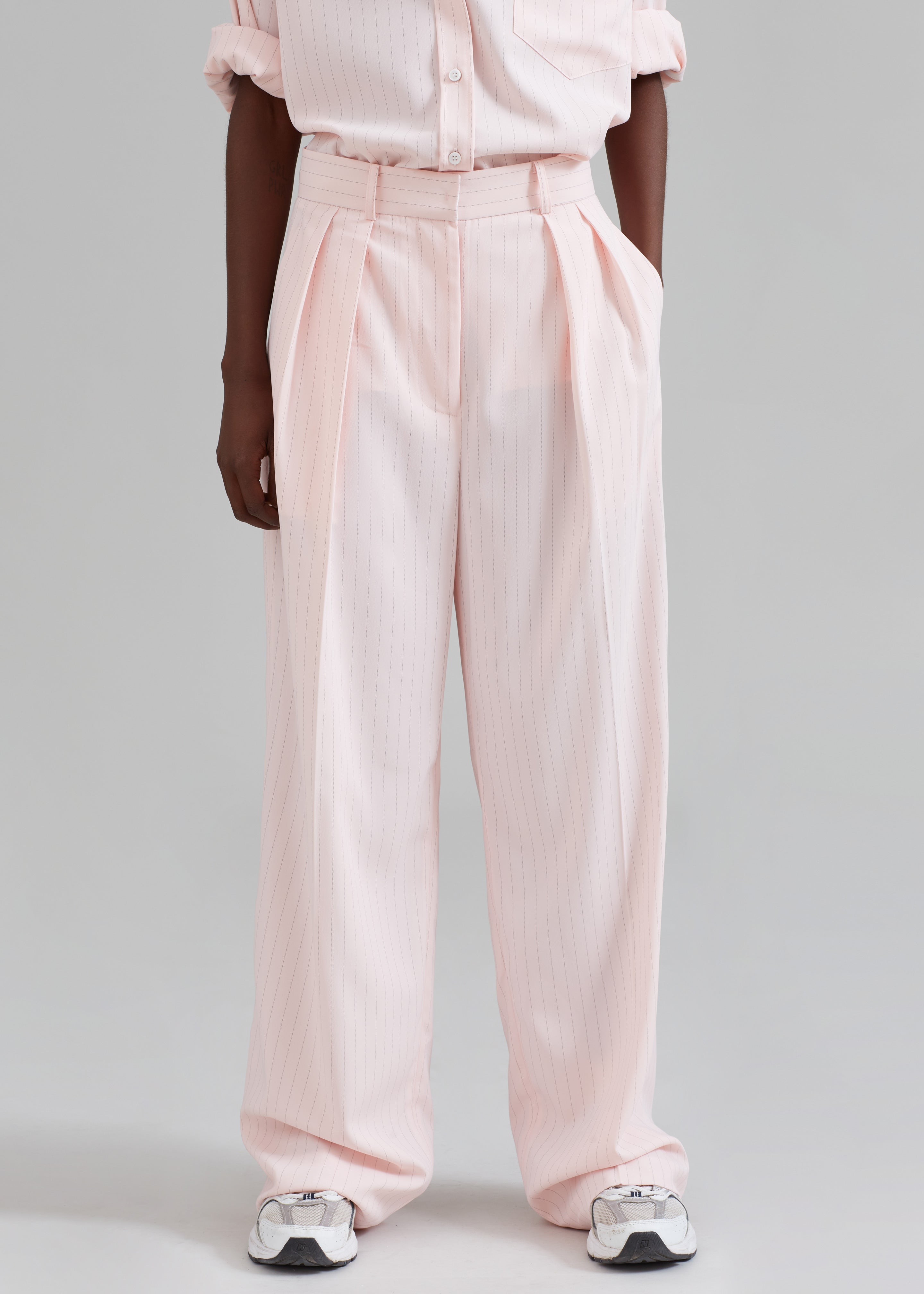 Tansy Fluid Pleated Trousers - Pink Pinstripe - 2