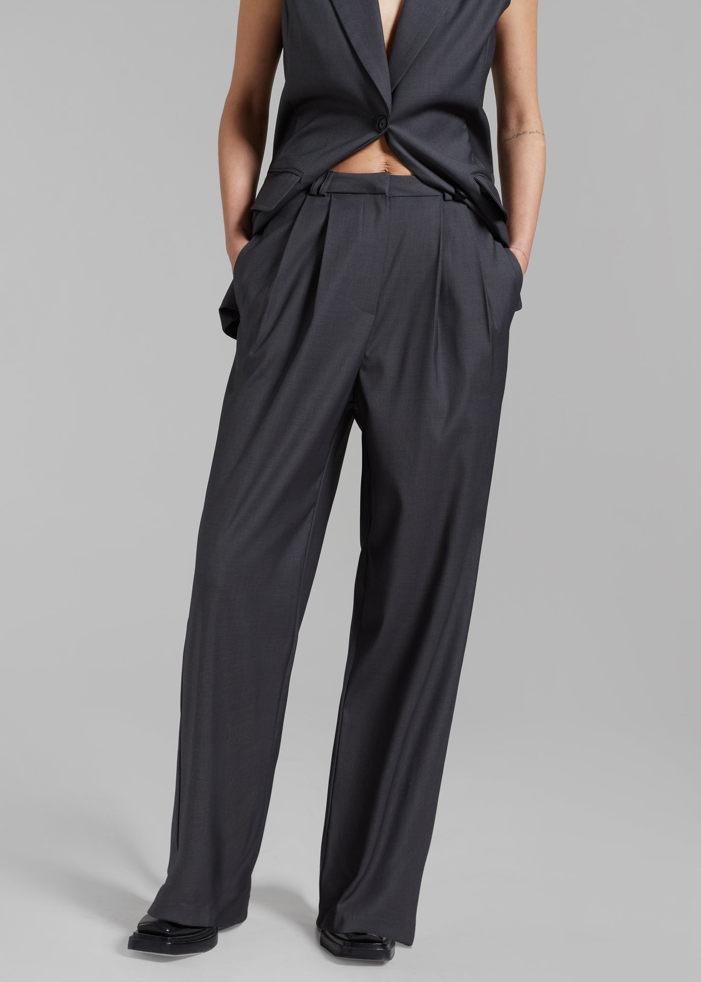 Durban Trousers - Charcoal - 1