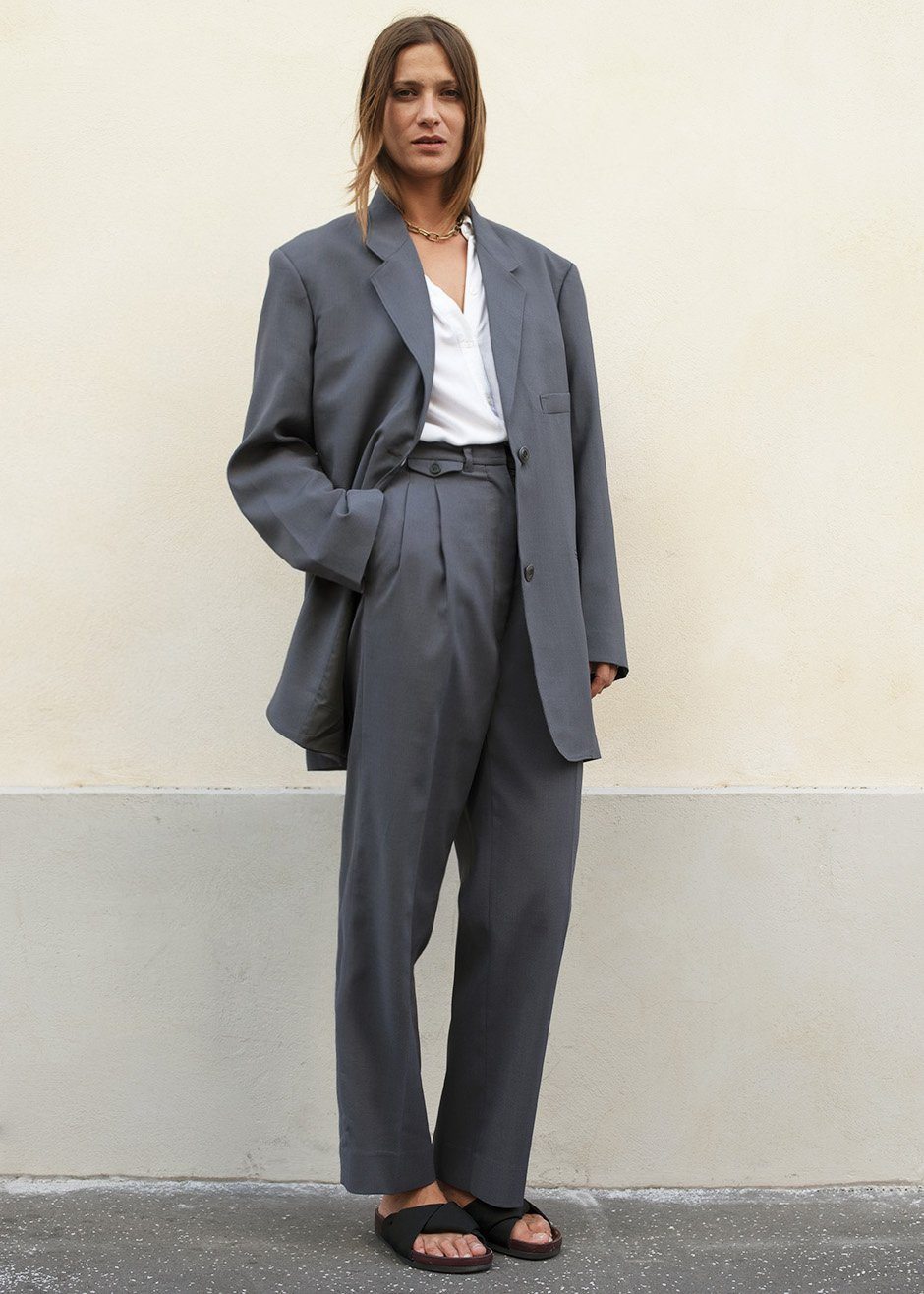 Pleated suit clearance trousers