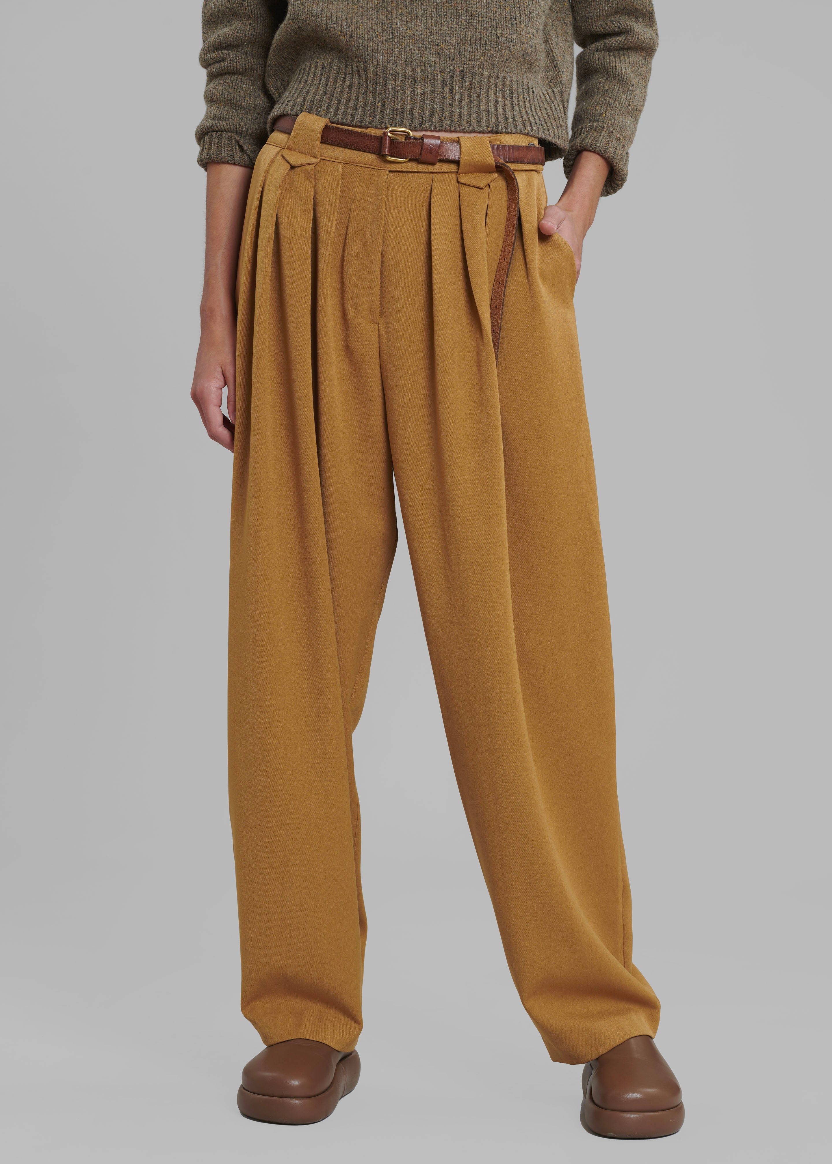 Trousers - Ginger – Feature