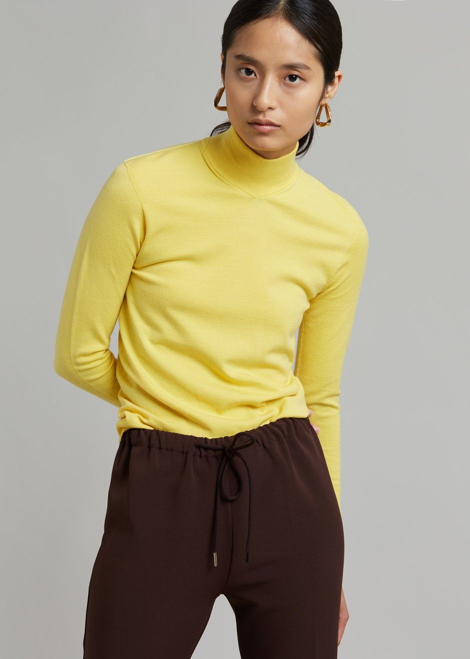 Verona Knit Turtleneck - Lemon - 5