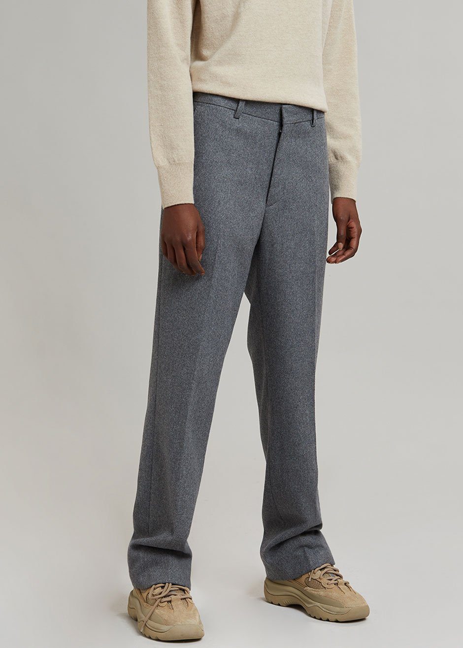 Slim-Tapered Heavy Twill Trouser | Men's Trousers | lululemon | Mens  outfits, Trousers, Workout casual